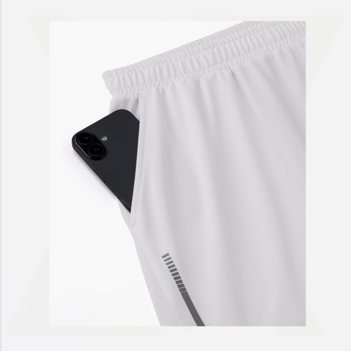 YONEX Men’s Knit Shorts VA Viktor Axelsen Collection 15227YX White