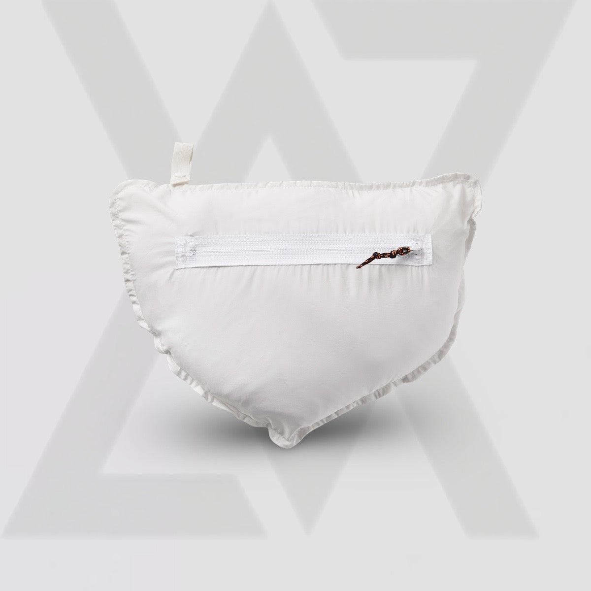 YONEX Unisex Padded Vest VA Viktor Axelsen Collection 90098EX White